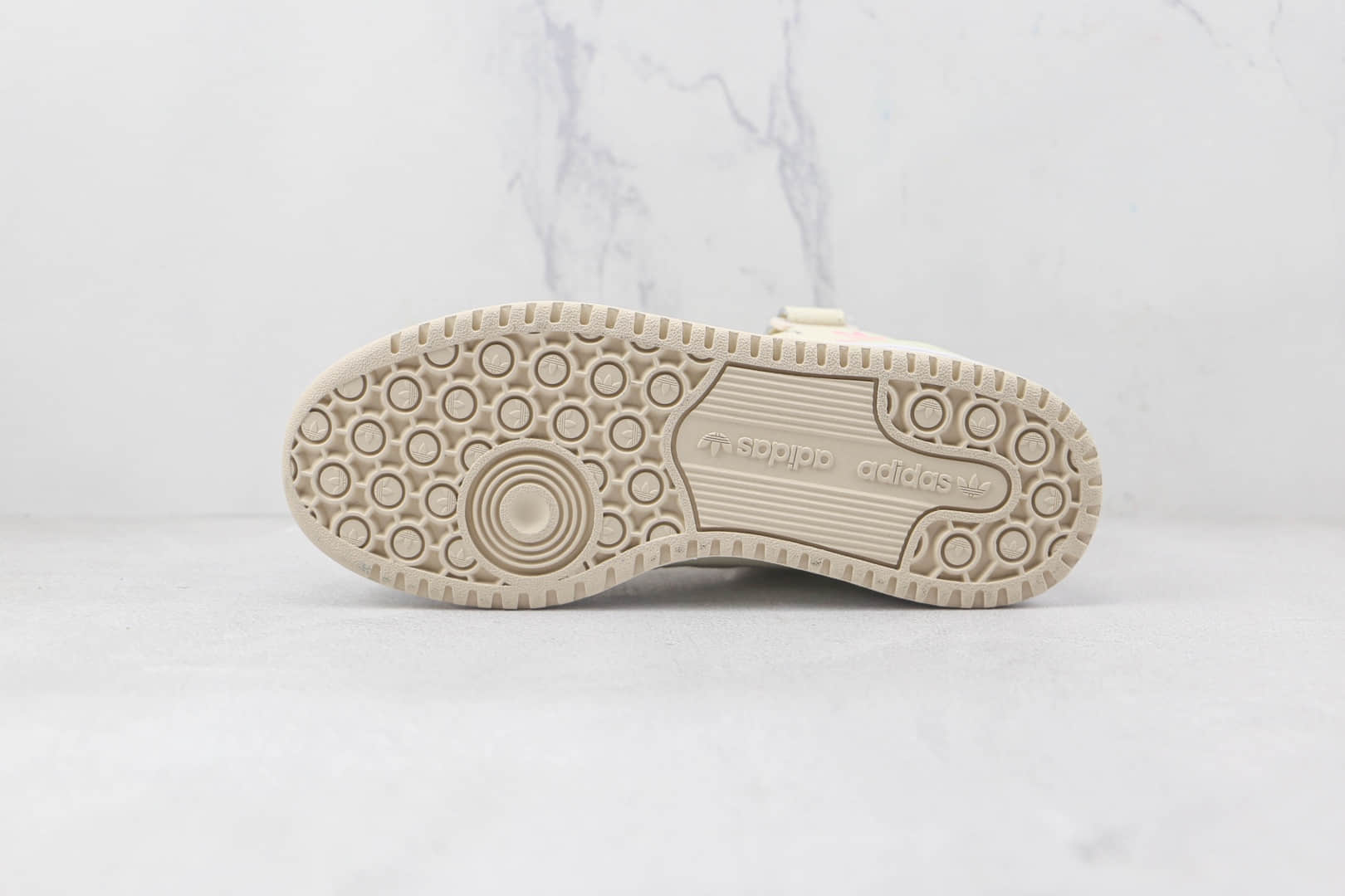 阿迪达斯Adidas originals Forum 84 low纯原版本米色魔术贴Forum84板鞋原楦头纸板打造 货号:GV9190