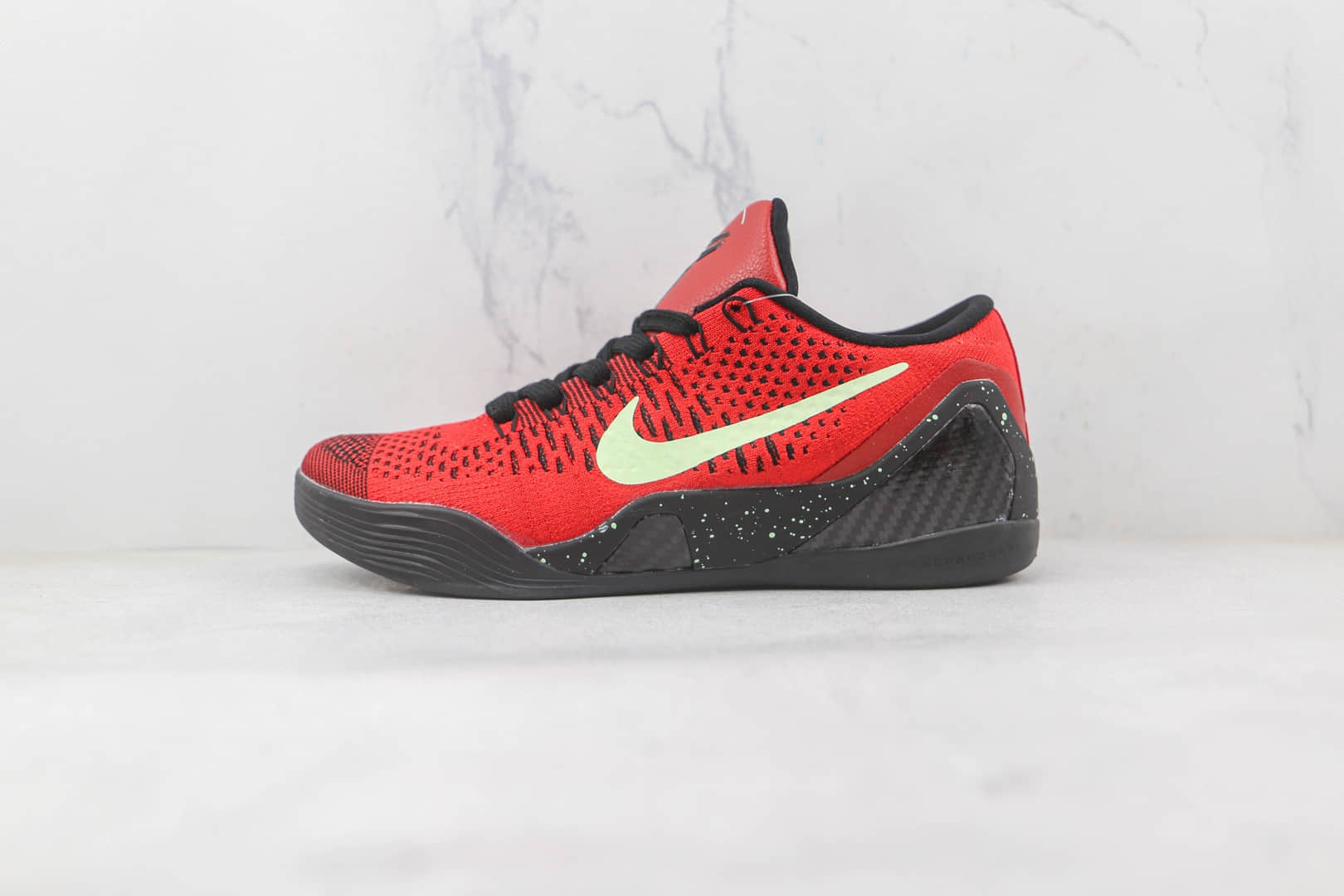 耐克Nike Kobe 9 Low University Red纯原版本科比9代夜光公牛红配色篮球鞋原档案数据开发 货号:639045-600