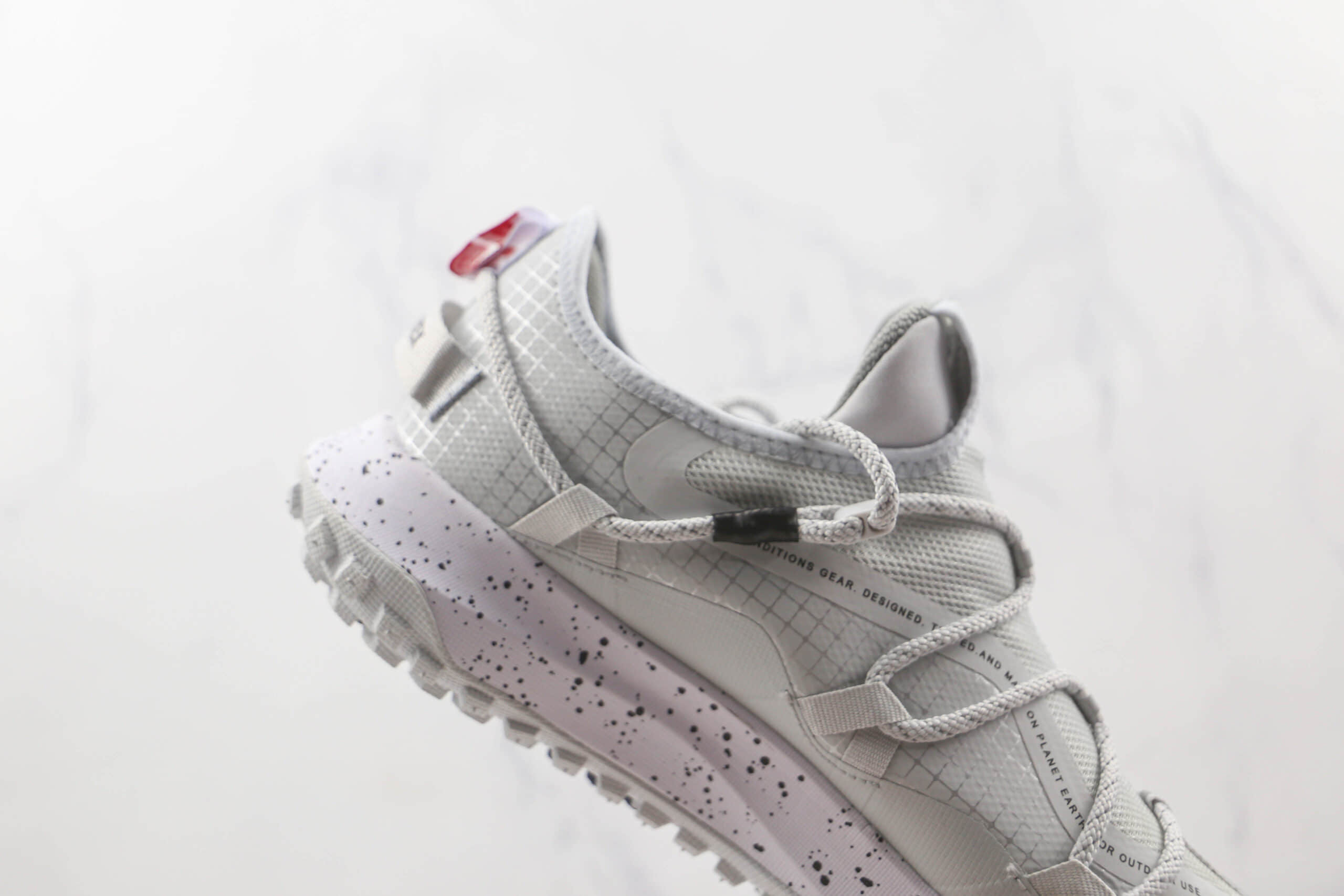 耐克Nike ACG Mountain Fly Low GTX SE纯原版本机能风格ACG户外登山鞋原档案数据开发 货号：DX6675-001