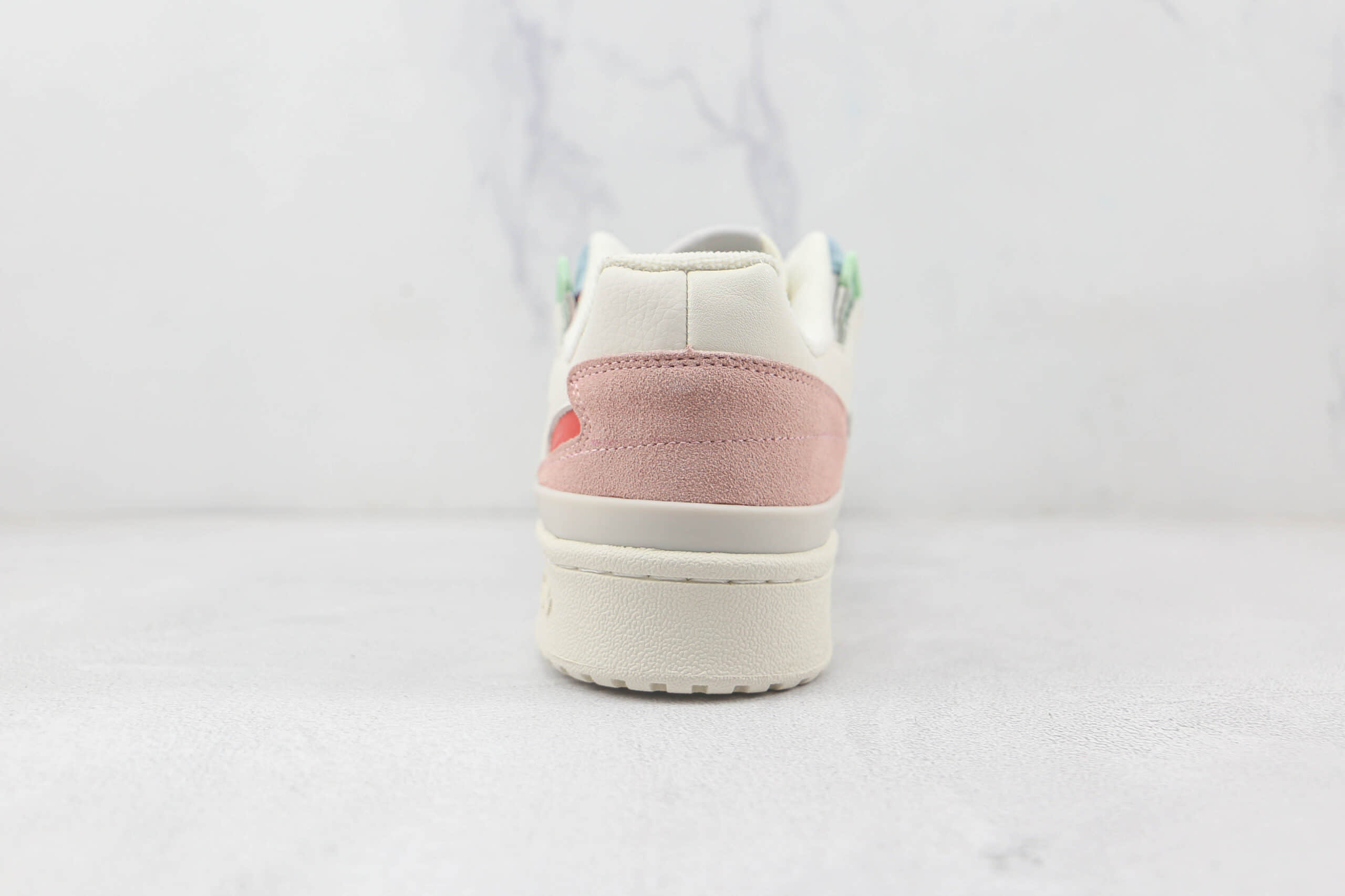 阿迪达斯Adidas originals Forum 84 low纯原版本低帮复古Forum84魔术贴板鞋原档案数据开发 货号:GX4587