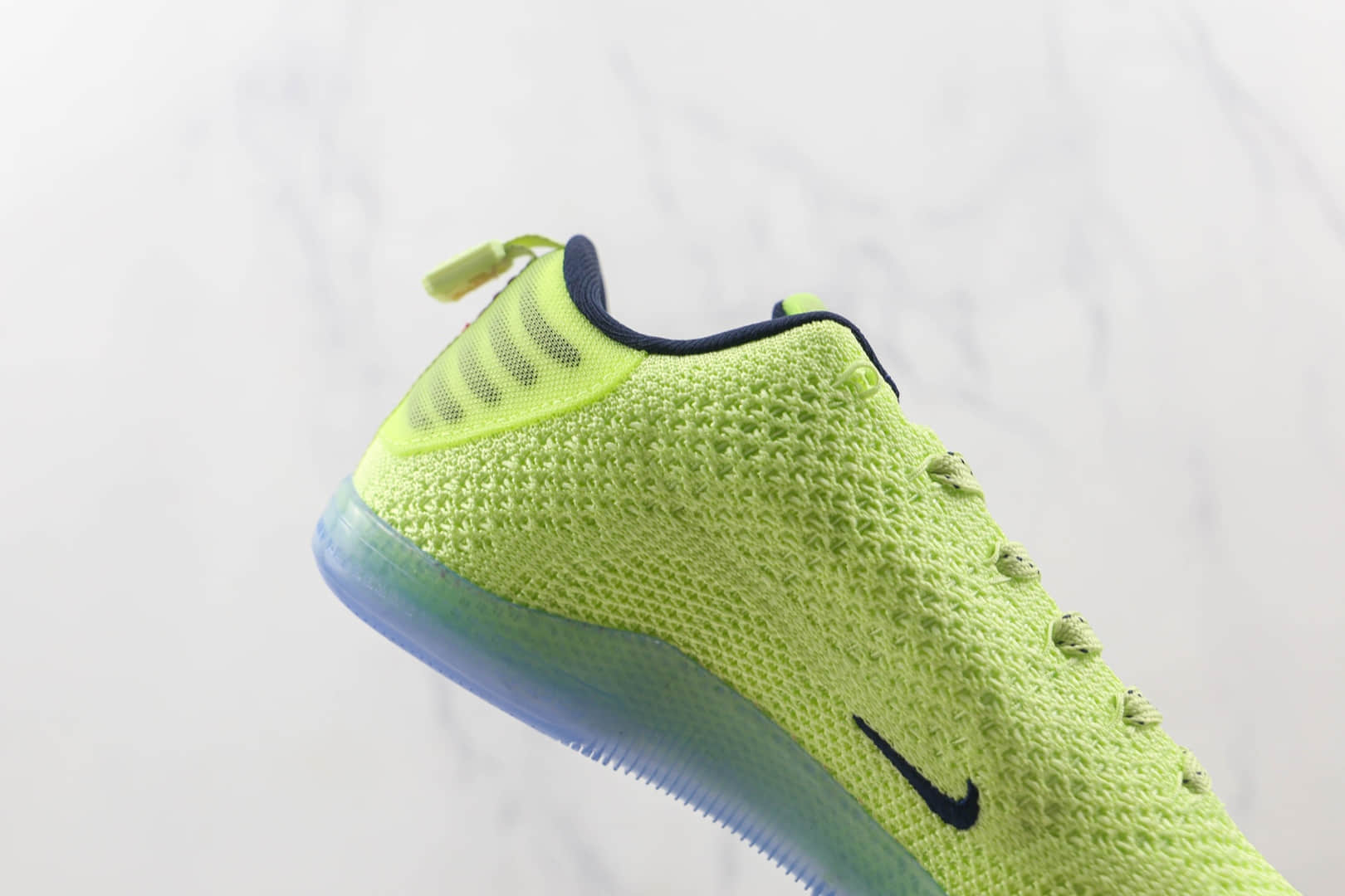 耐克Nike Kobe 11 Low 4KB Liquid Lime纯原版本科比11代毒液配色篮球鞋原楦头纸板打造 货号:824463-334