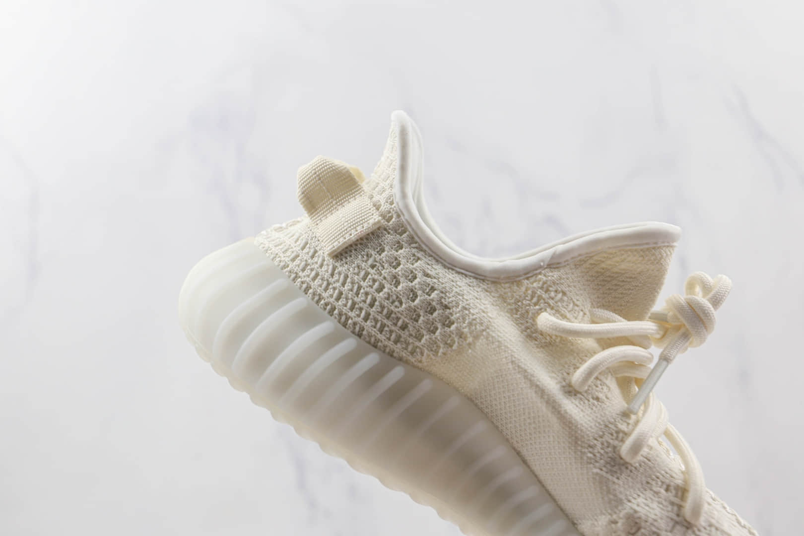 阿迪达斯Adidas Yeezy Boost 350v2纯原版本白色镂空配色爆米花跑鞋原鞋开模一比一打造 货号:HQ6316