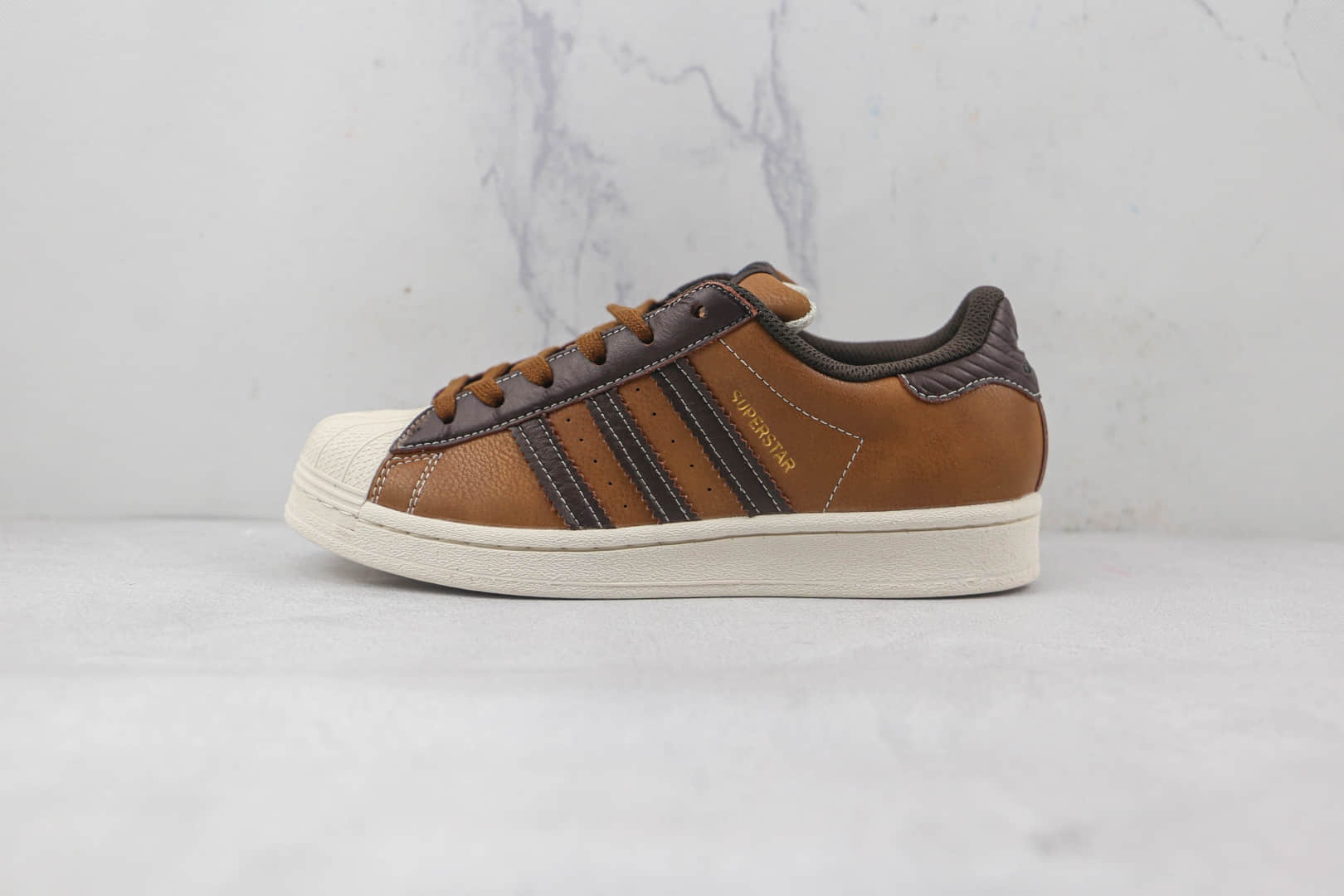 阿迪达斯adidas originals Superstar纯原版本三叶草贝壳头深咖啡色板鞋原楦头纸板打造 (ID:86002) - 图片1