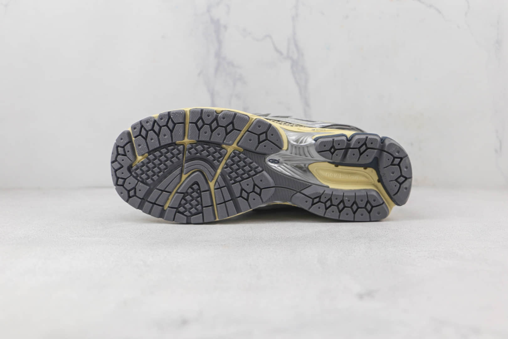 新百伦New Balance 1906天花板NB1906纯原复刻复古慢跑鞋原档案数据开发 货号:M1906RTI