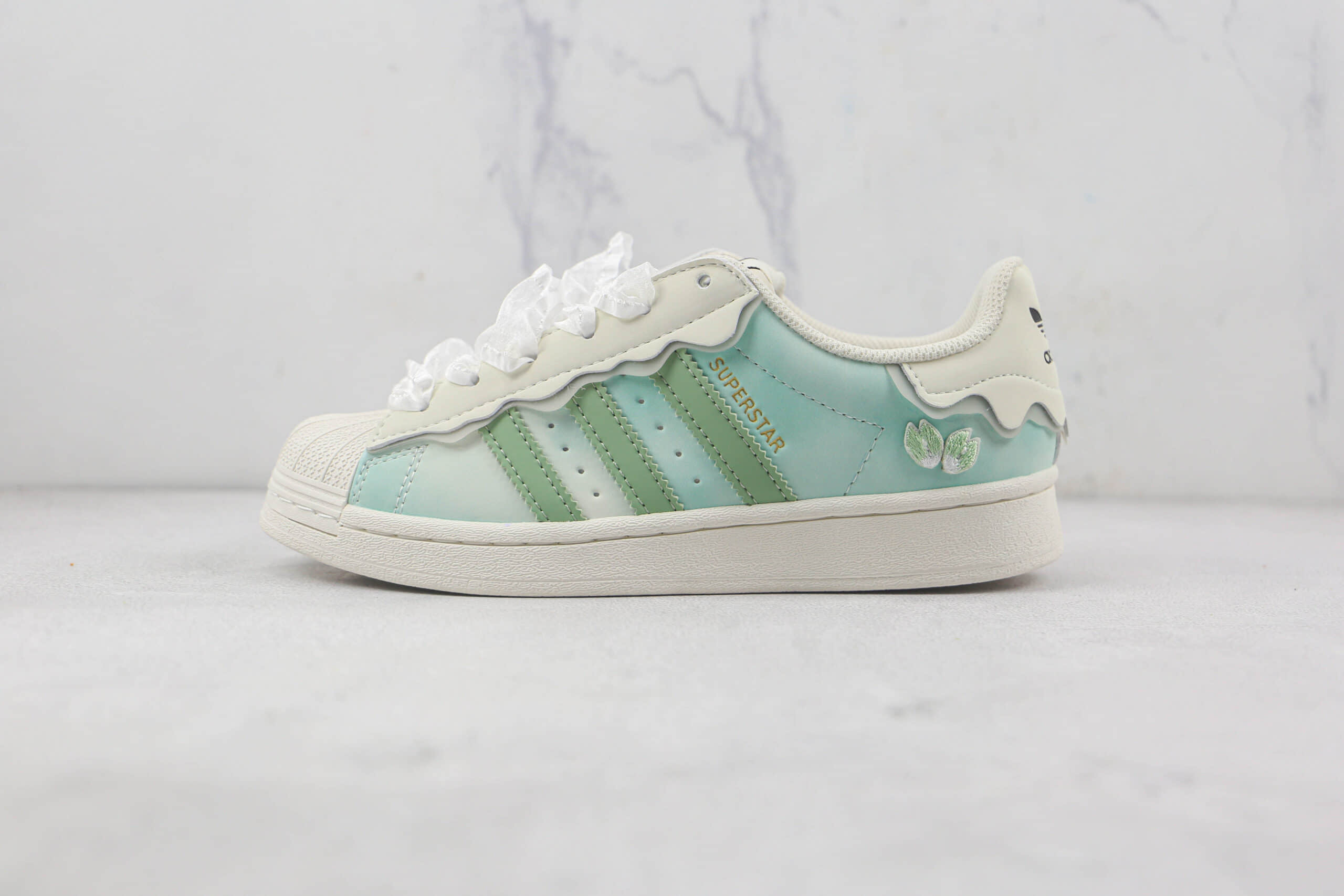 阿迪达斯adidas Originals Superstar Sail Green Lace莆田纯原复刻三叶草贝壳头米白绿花边雪糕丝带配色板鞋原楦头纸板打造 (ID:87140) - 图片1