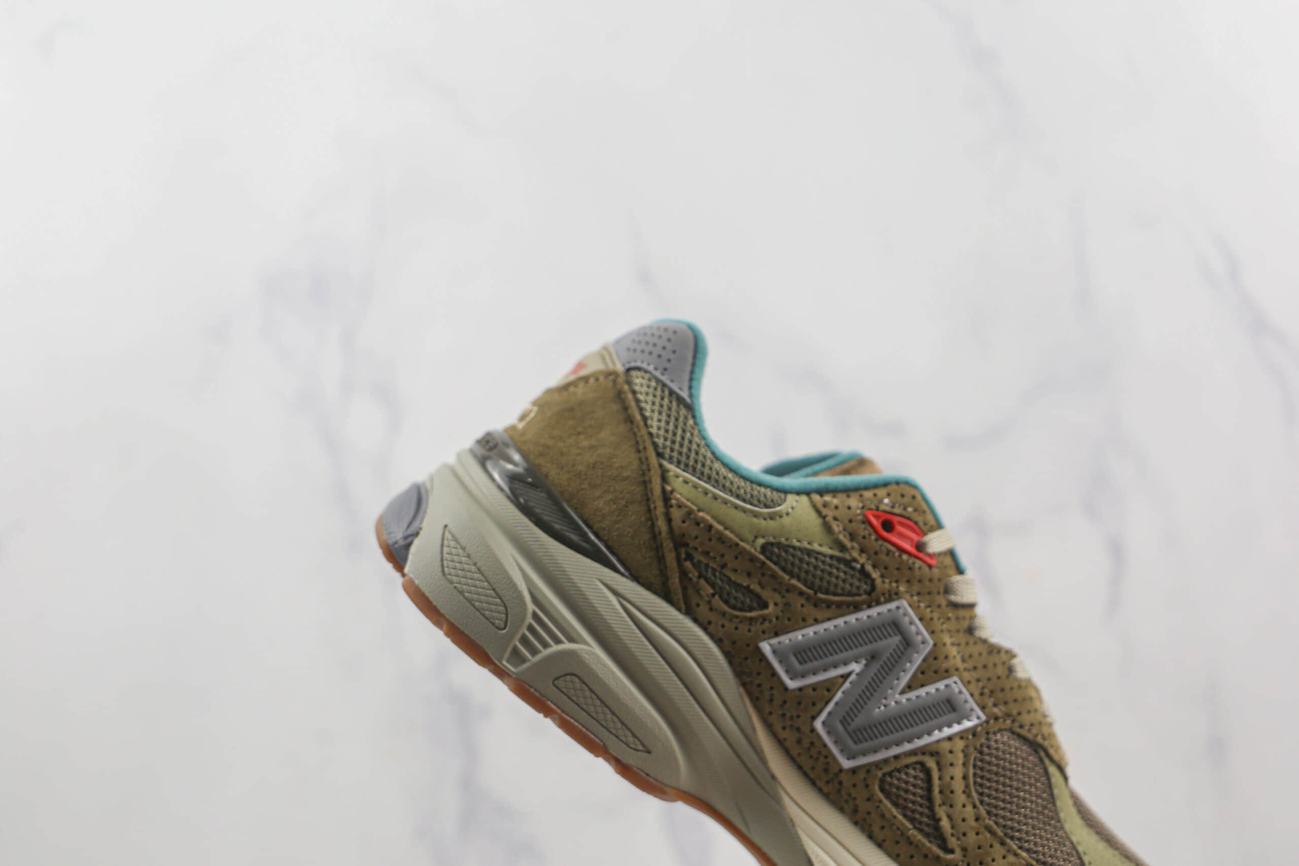 新百伦New Balance 990v3 x Bodega联名款莆田纯原复刻版本灰咖啡色NB990v3复古慢跑鞋原楦头纸板打造 货号:M990BD3