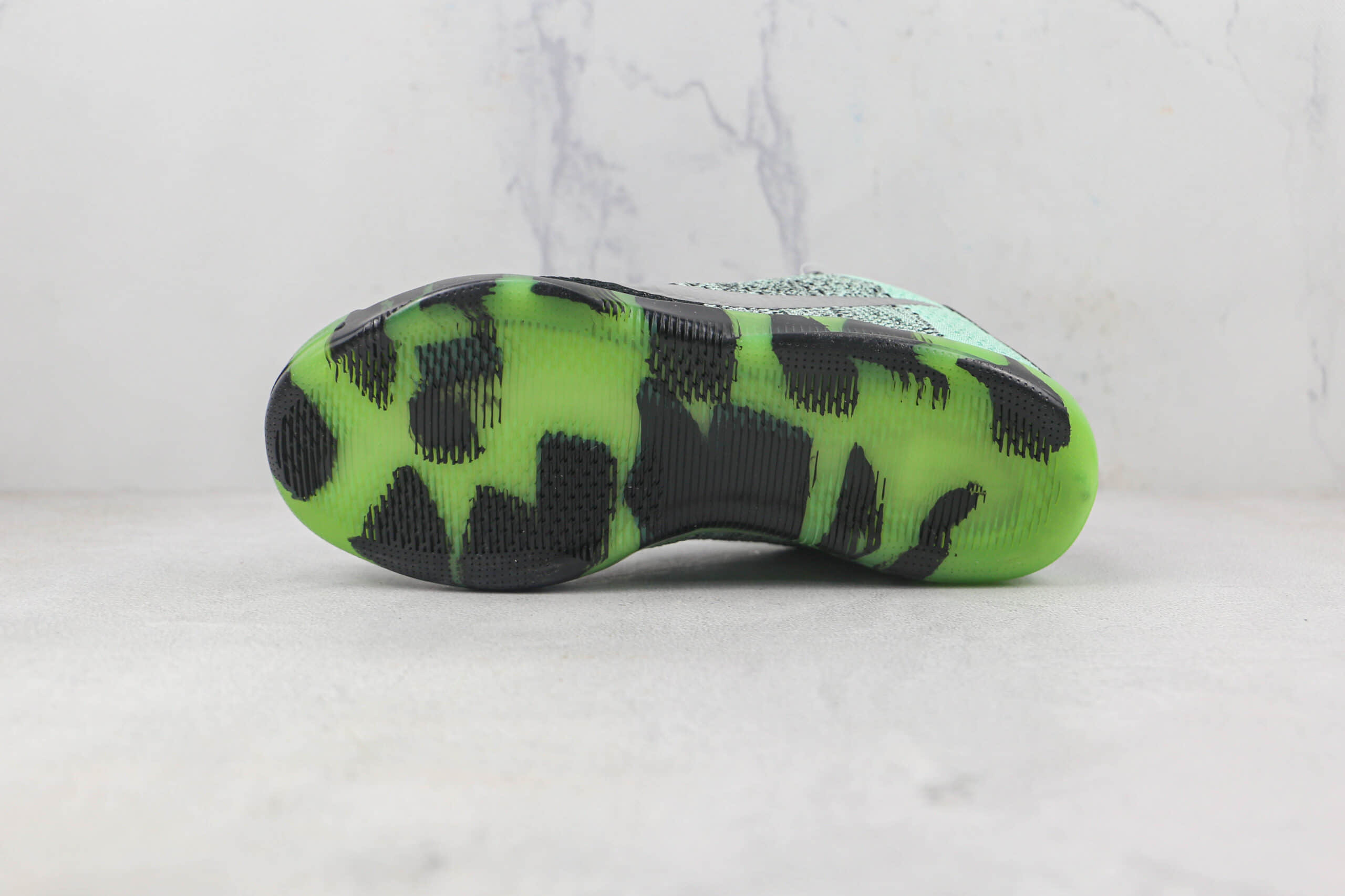 耐克Nike Kobe 11 Elite Low Black Mamba Collection Fade To Black莆田纯原复刻版本科比11代北极光配色实战篮球鞋支持实战 货号:822521-305