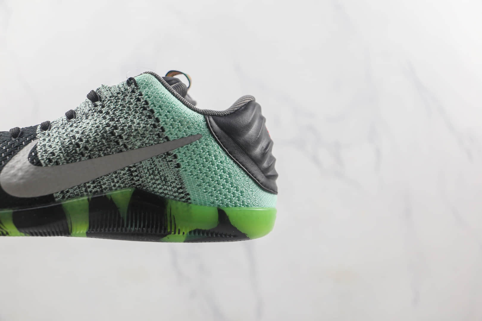 耐克Nike Kobe 11 Elite Low Black Mamba Collection Fade To Black莆田纯原复刻版本科比11代北极光配色实战篮球鞋支持实战 货号:822521-305