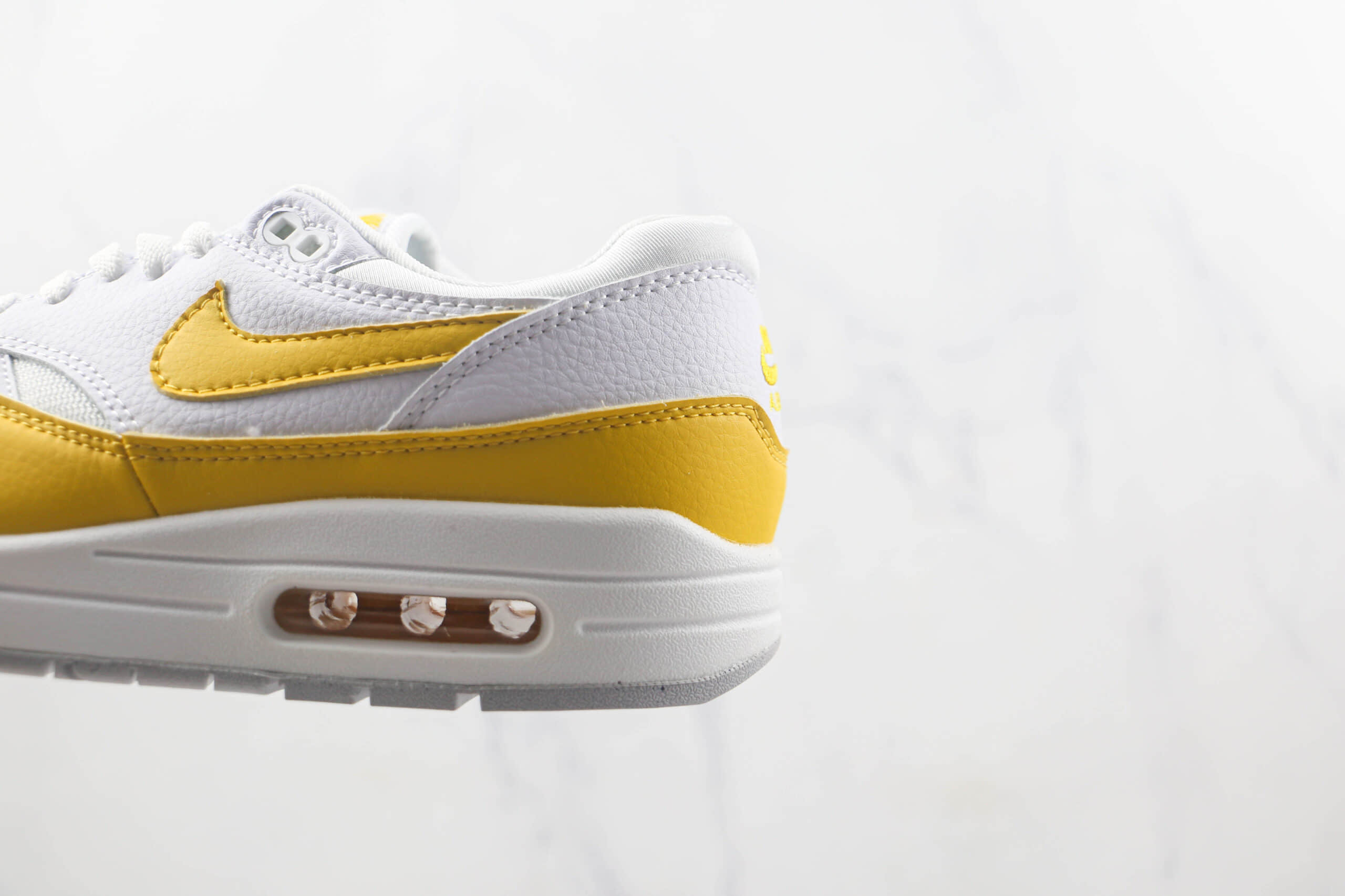 耐克Nike Air Max 1 S莆田纯原复刻版本Max1灰白敏感内容气垫鞋原档案数据开发 货号：DX2954-001