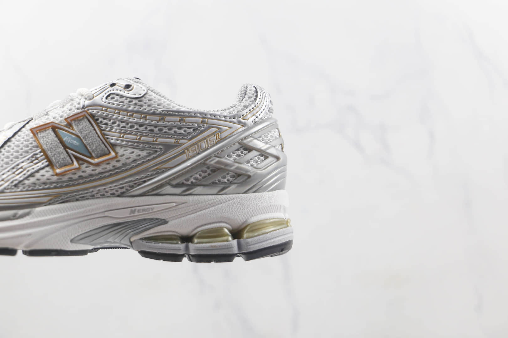 新百伦New Balance 1906莆田纯原复刻版本NB1906白银色复古老爹鞋原鞋开模一比一打造 货号:M1906RI