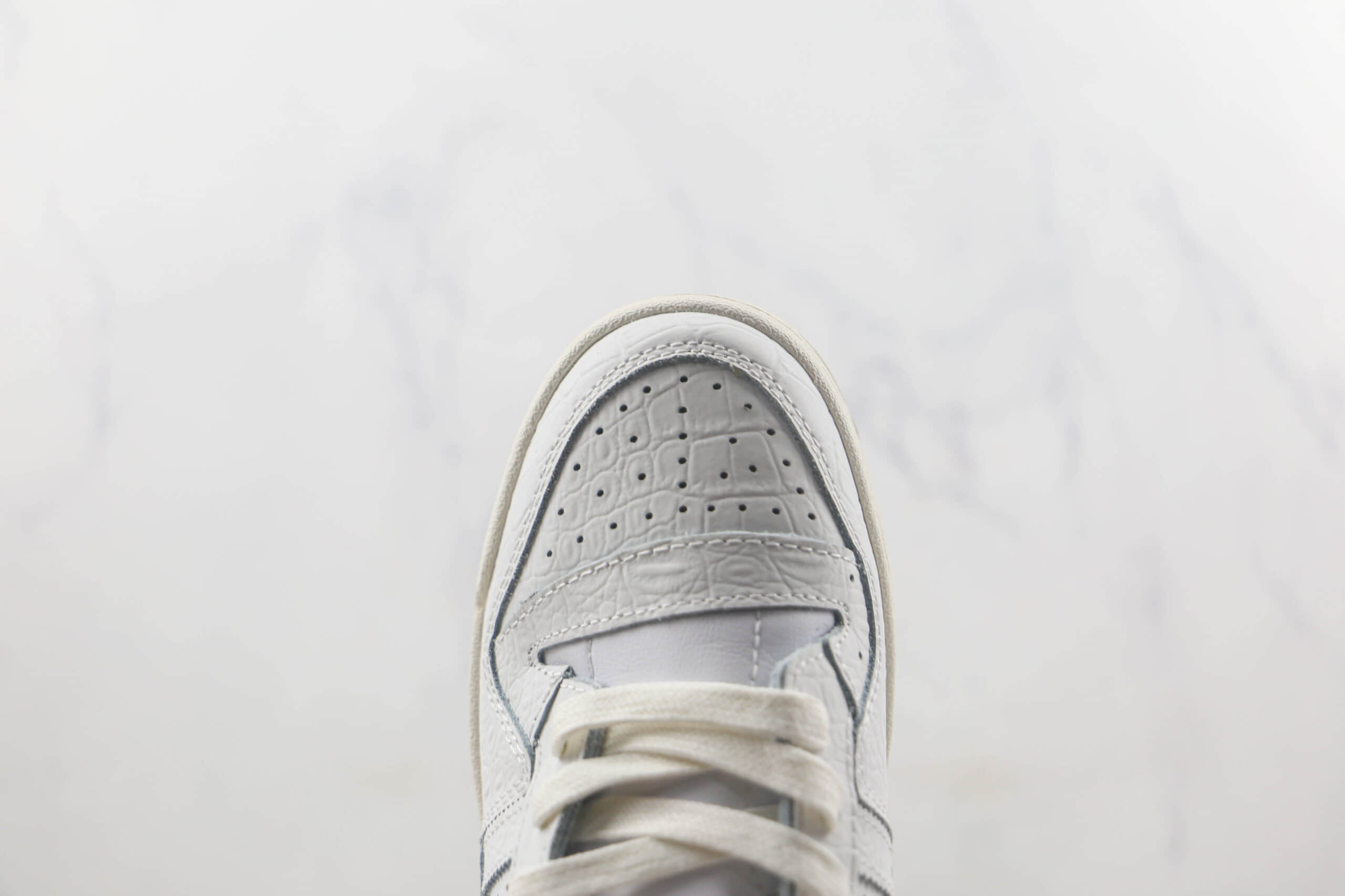 阿迪达斯Adidas originals Forum 84 low莆田纯原复刻版本Forum84白蛇纹复古板鞋原楦头纸板打造 货号:HP5551