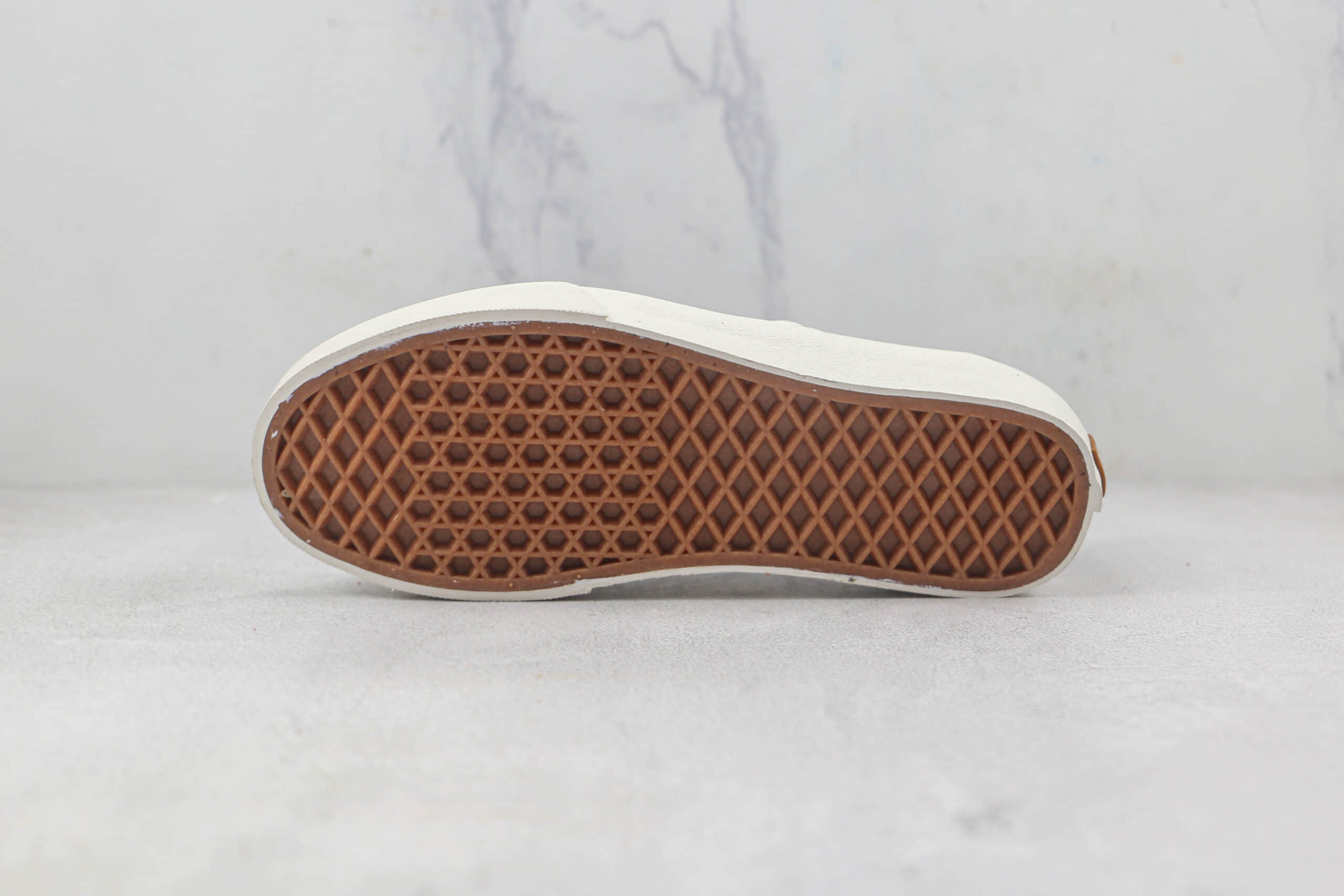 万斯Vans Authentic莆田纯原复刻版本安纳海姆系列黑白色硫化帆布鞋原楦头纸板打造原盒原标