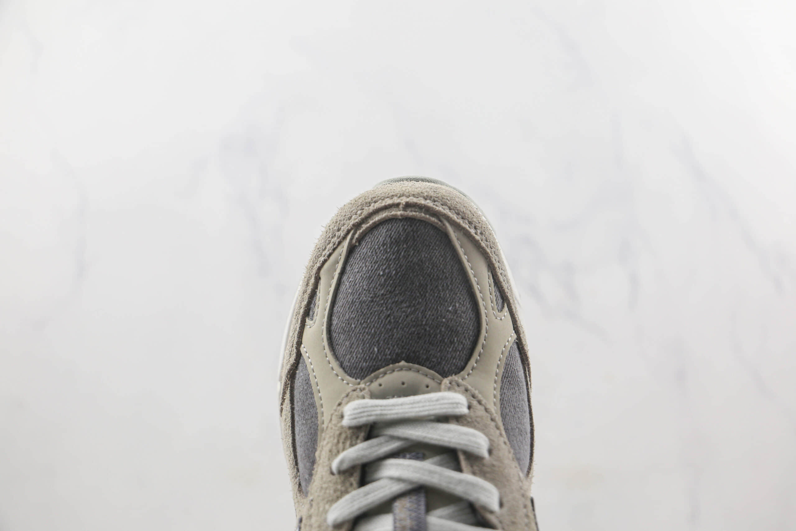 新百伦New Balance 990V3 x Levi's李维斯联名款莆田纯原复刻版本灰银色复古老爹鞋原楦头纸板打造 货号:M990LV3
