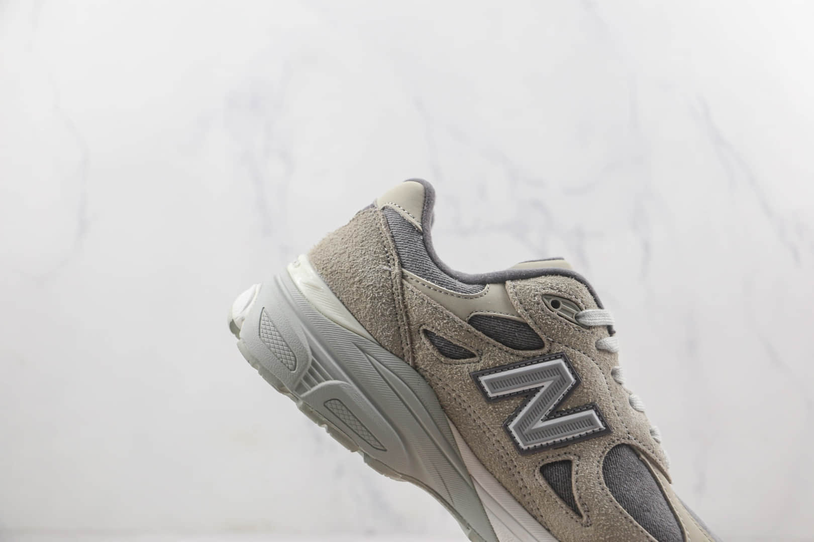 新百伦New Balance 990V3 x Levi's李维斯联名款莆田纯原复刻版本灰银色复古老爹鞋原楦头纸板打造 货号:M990LV3
