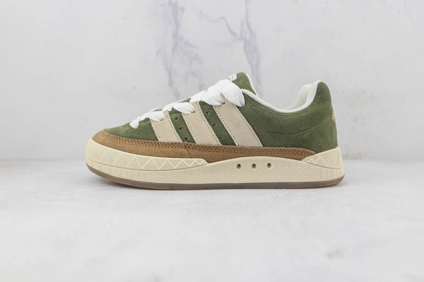 阿迪达斯Adidas ADIMATIC莆田纯原复刻版本ADIMATIC系列绿棕色板鞋原档案数据开发原盒原标 (ID:88903) - 图片1