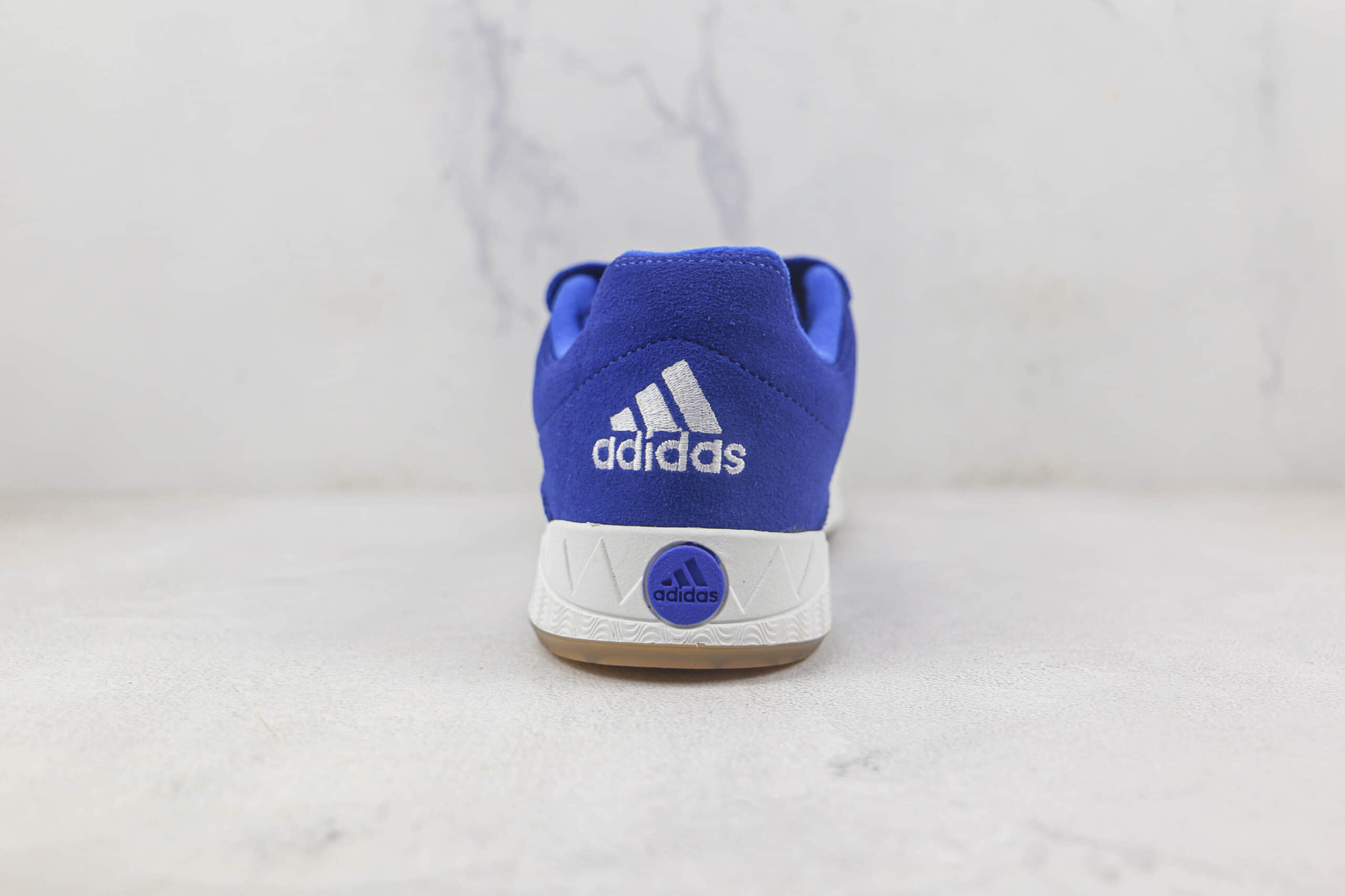 阿迪达斯Adidas ADIMATIC莆田纯原复刻版本ADIMATIC系列蓝白色复古滑板鞋原楦头纸板打造 货号:GZ1828