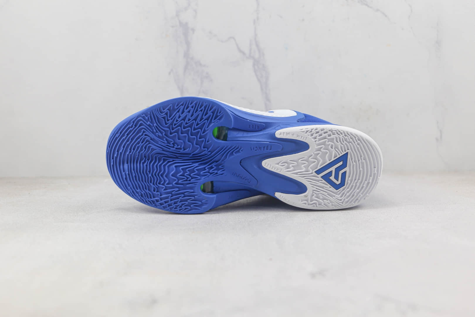 耐克Nike Zoom Freak 4 EP莆田纯原复刻版本字母哥4代实战篮球鞋原楦头纸板打造 货号:DJ6149-400