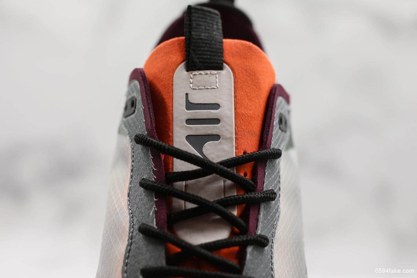 耐克Nike Air Max Dia Grey Multi Womens公司级最新款透气跑鞋面薄如蝉翼时尚透气运动鞋 货号：视频内容4146-001
