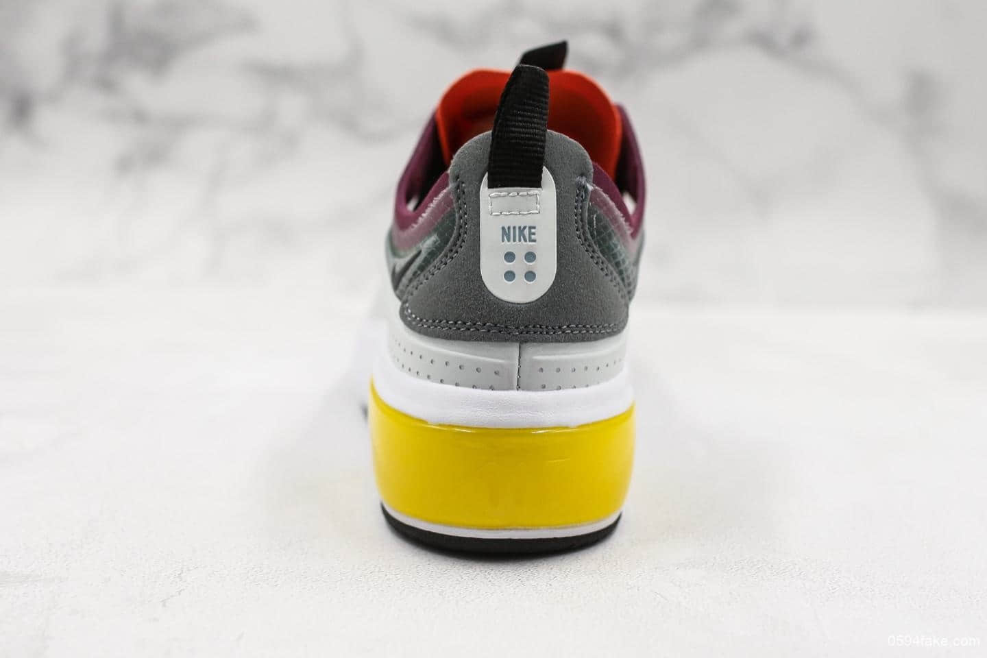 耐克Nike Air Max Dia Grey Multi Womens公司级最新款透气跑鞋面薄如蝉翼时尚透气运动鞋 货号：视频内容4146-001