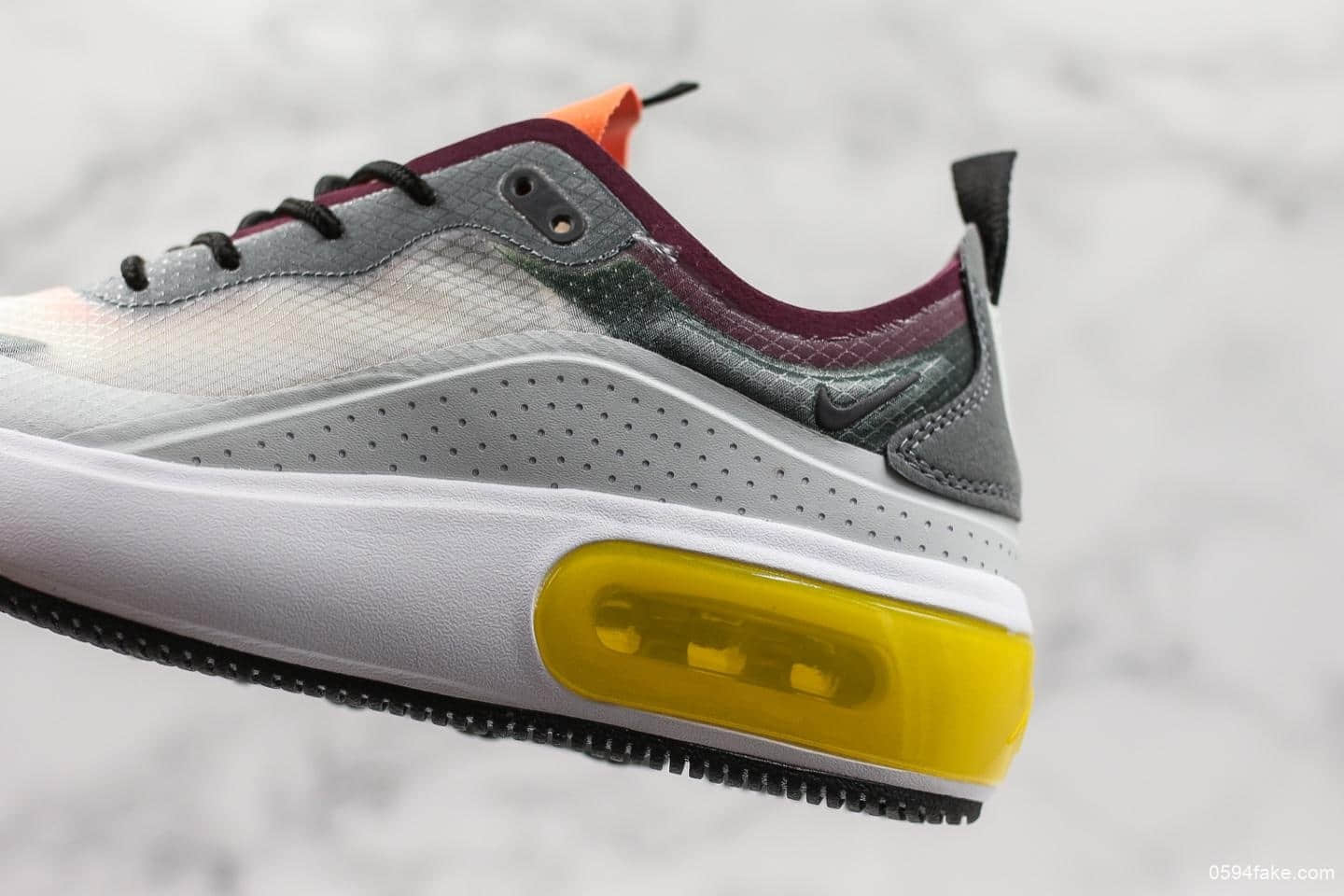 耐克Nike Air Max Dia Grey Multi Womens公司级最新款透气跑鞋面薄如蝉翼时尚透气运动鞋 货号：视频内容4146-001
