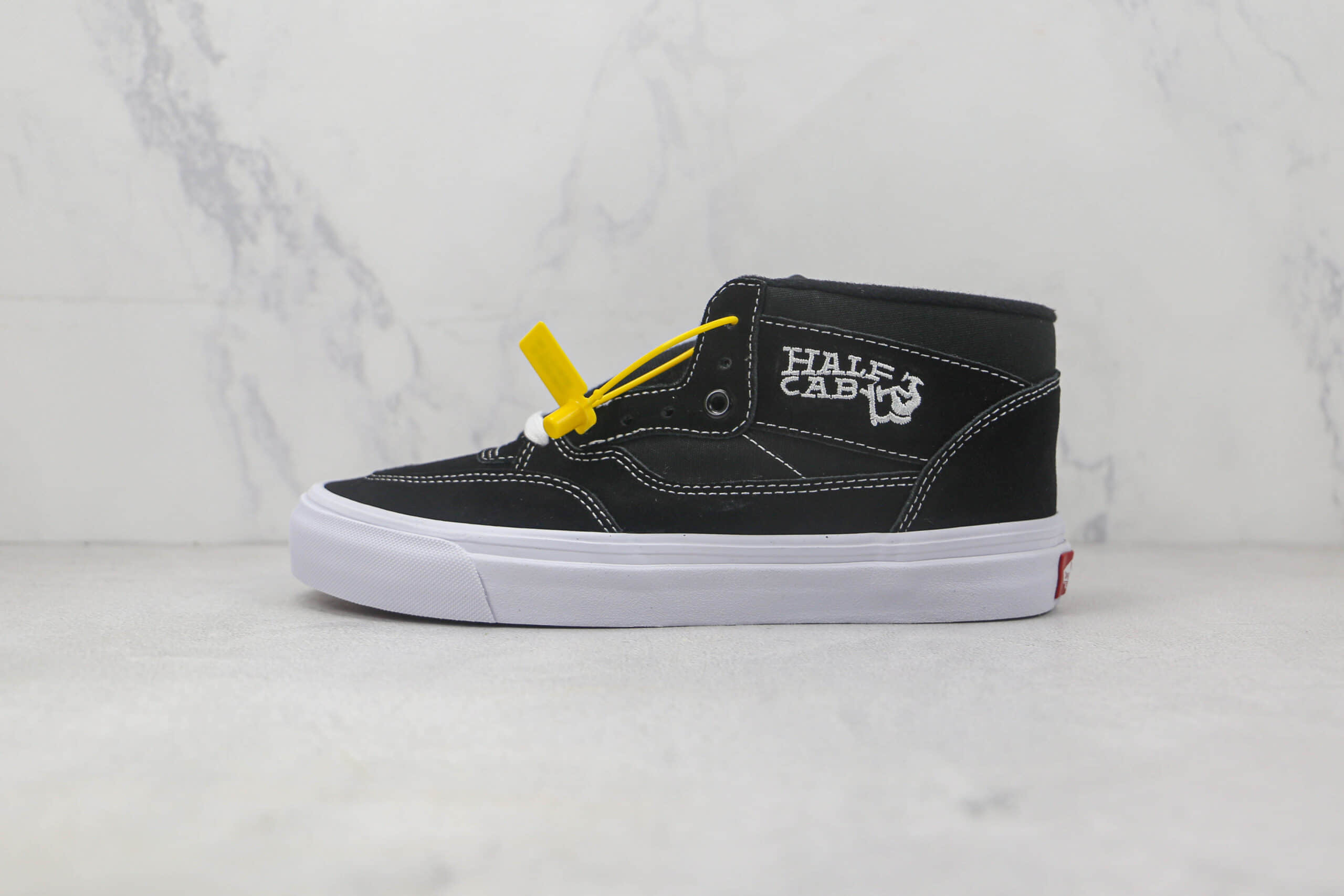 万斯Vans Half Cab莆田纯原复刻版本黑白色滑冰运动员Steve Caballero签名硫化帆布鞋原档案数据开发 (ID:89431) - 图片1