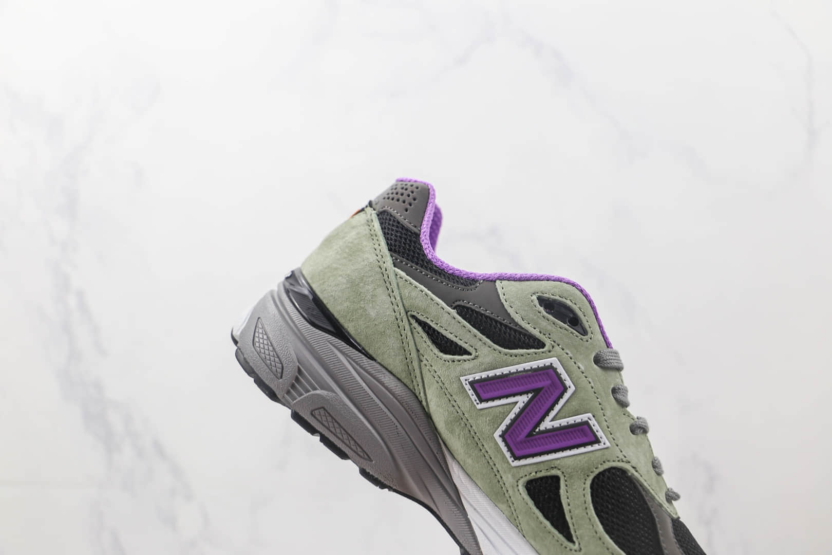 新百伦New Balance 990纯原版本NB990白绿紫色复古老爹鞋 新百伦NB990V3复古慢跑鞋 货号:M990TC3