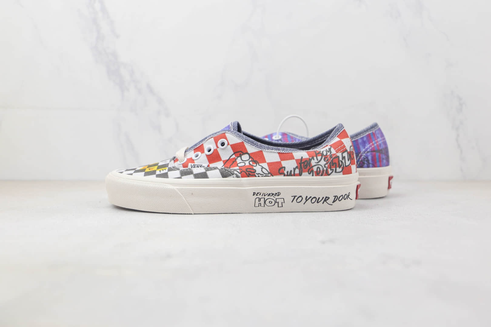 万斯Vans Authentic x Stranger Things怪奇物语联名款鸳鸯撞色棋盘格硫化板鞋 万斯街头风格帆布鞋 (ID:90674) - 图片1