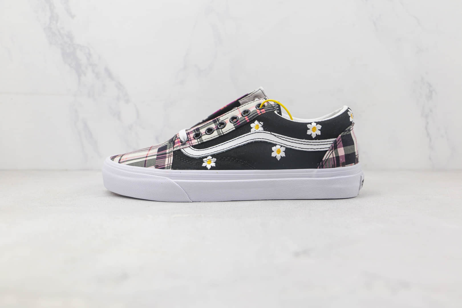 万斯Vans Old SKool纯原版本低帮刺绣小雏菊黑色格子拼接硫化帆布鞋 万斯小红书爆款帆布鞋 (ID:91021) - 图片1