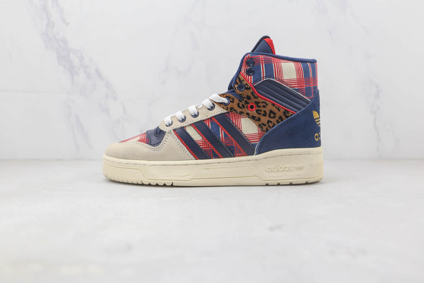 阿迪达斯Adidas Rivalry RM纯原版本高帮RM系列街头板鞋 莆田阿迪达斯三叶草货源 货号:FW3130