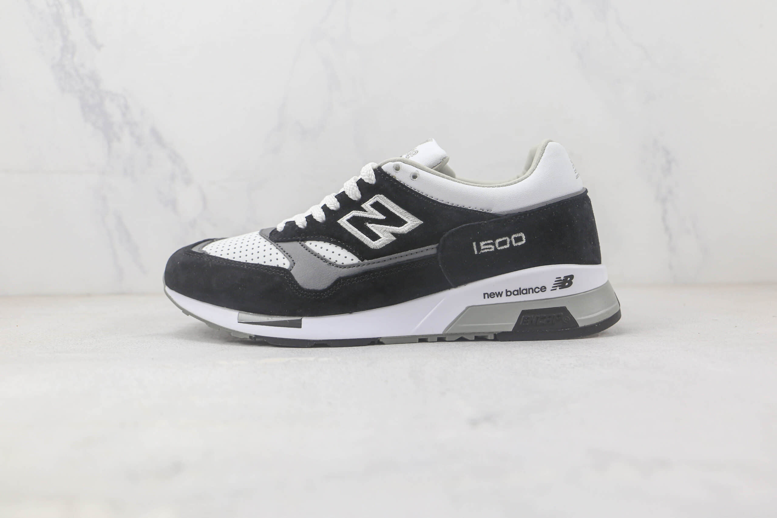 新百伦New Balance Made in UK M1500纯原版本NB1500麂皮灰蓝鸳鸯老爹鞋 新百伦M1500复古慢跑鞋 货号:M1500KGW
