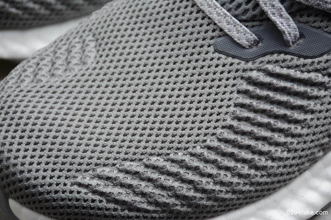 阿迪达斯Adidas Alphaboost System M阿尔法灰色公司级带半码防滑缓震跑鞋 货号:G54129