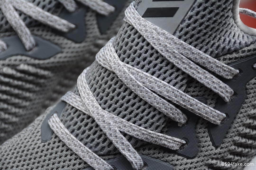 阿迪达斯Adidas Alphaboost System M阿尔法灰色公司级带半码防滑缓震跑鞋 货号:G54129