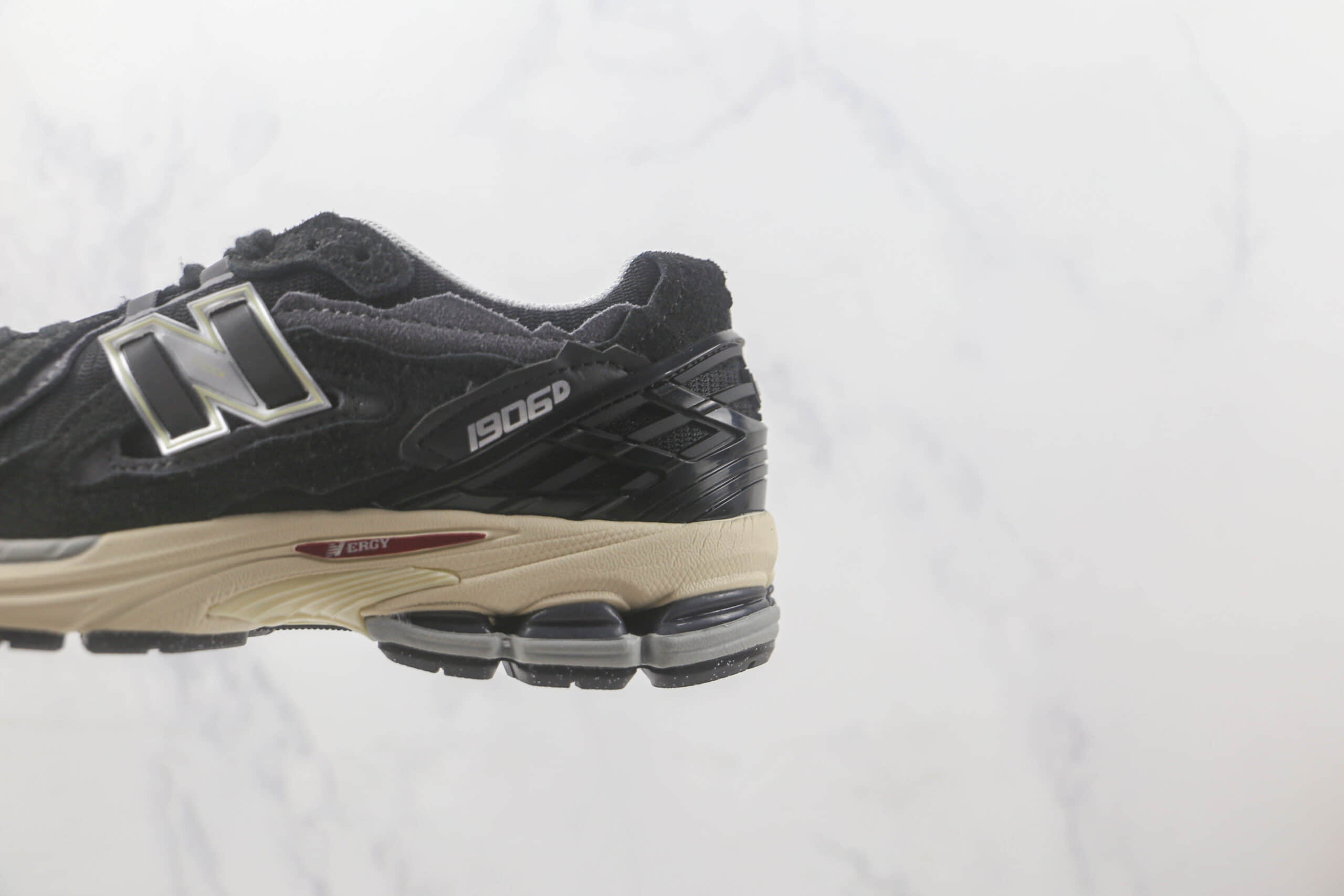 新百伦New Balance 1906纯原版本NB1906D黑色复古老爹鞋 新百伦NB1906系列老爹鞋 货号:M1906DD