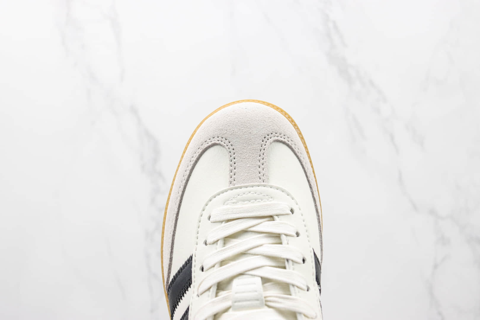 阿迪达斯Adidas Humanrace Samba x Pharrell联名款纯原版本三叶草长舌版白黑色休闲板鞋 莆田阿迪达斯板鞋 货号:HP3383