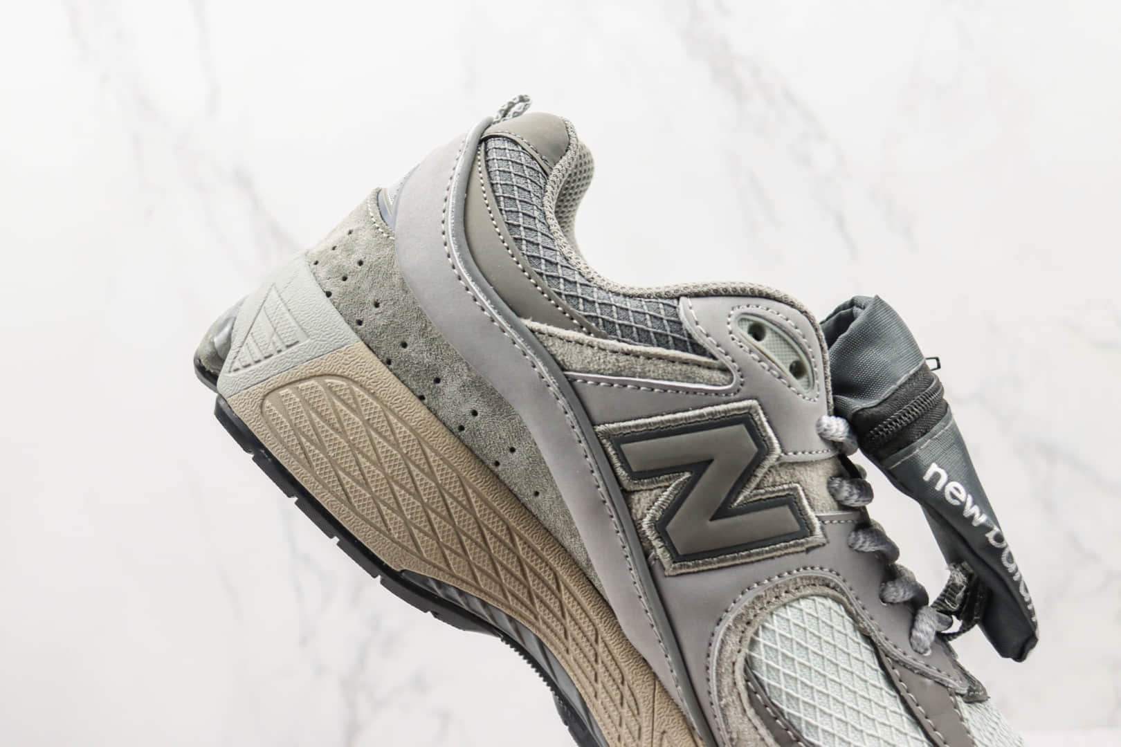 新百伦New Balance 2002R纯原版本NB2002复古缓震慢跑鞋 复刻新百伦NB2002老爹鞋 货号:M2002RVC