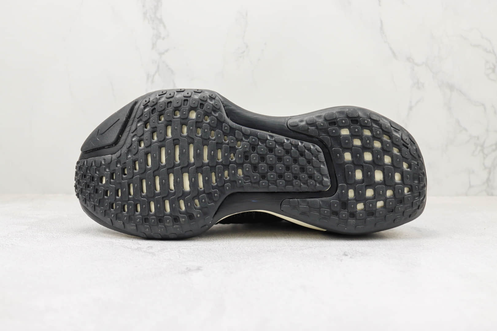 耐克Nike ZOOMX INVINCIBLE RUN FK3纯原版本黑敏感内容FK3马拉松慢跑鞋 天花板耐克马拉松跑鞋 货号：DR2615-003