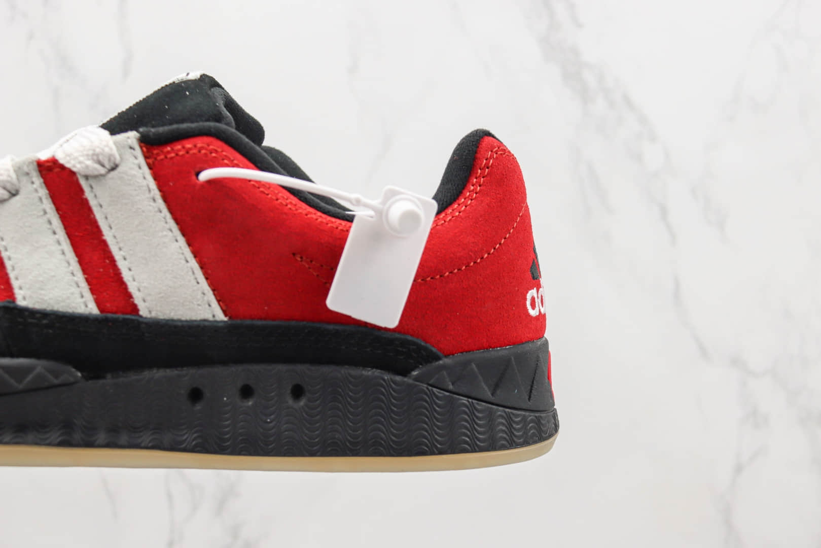 阿迪达斯adidas Adimatic Jamal smith纯原版本鲨鱼酒红色复古面包鞋 莆田阿迪达斯货源 货号：GY2093