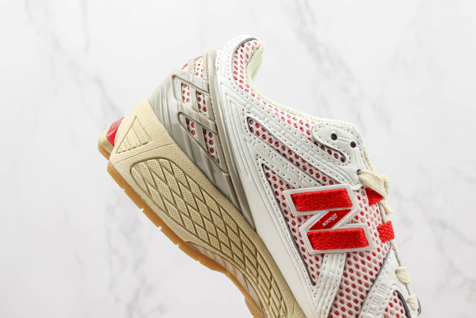 新百伦New Balance 1906纯原版本NB1906白红色复古慢跑鞋 莆田新百伦系列老爹鞋 货号:M1906RO