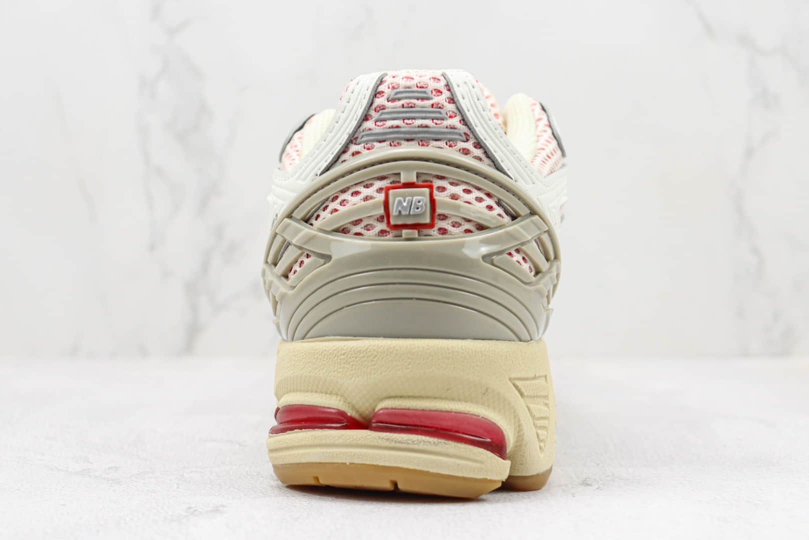 新百伦New Balance 1906纯原版本NB1906白红色复古慢跑鞋 莆田新百伦系列老爹鞋 货号:M1906RO