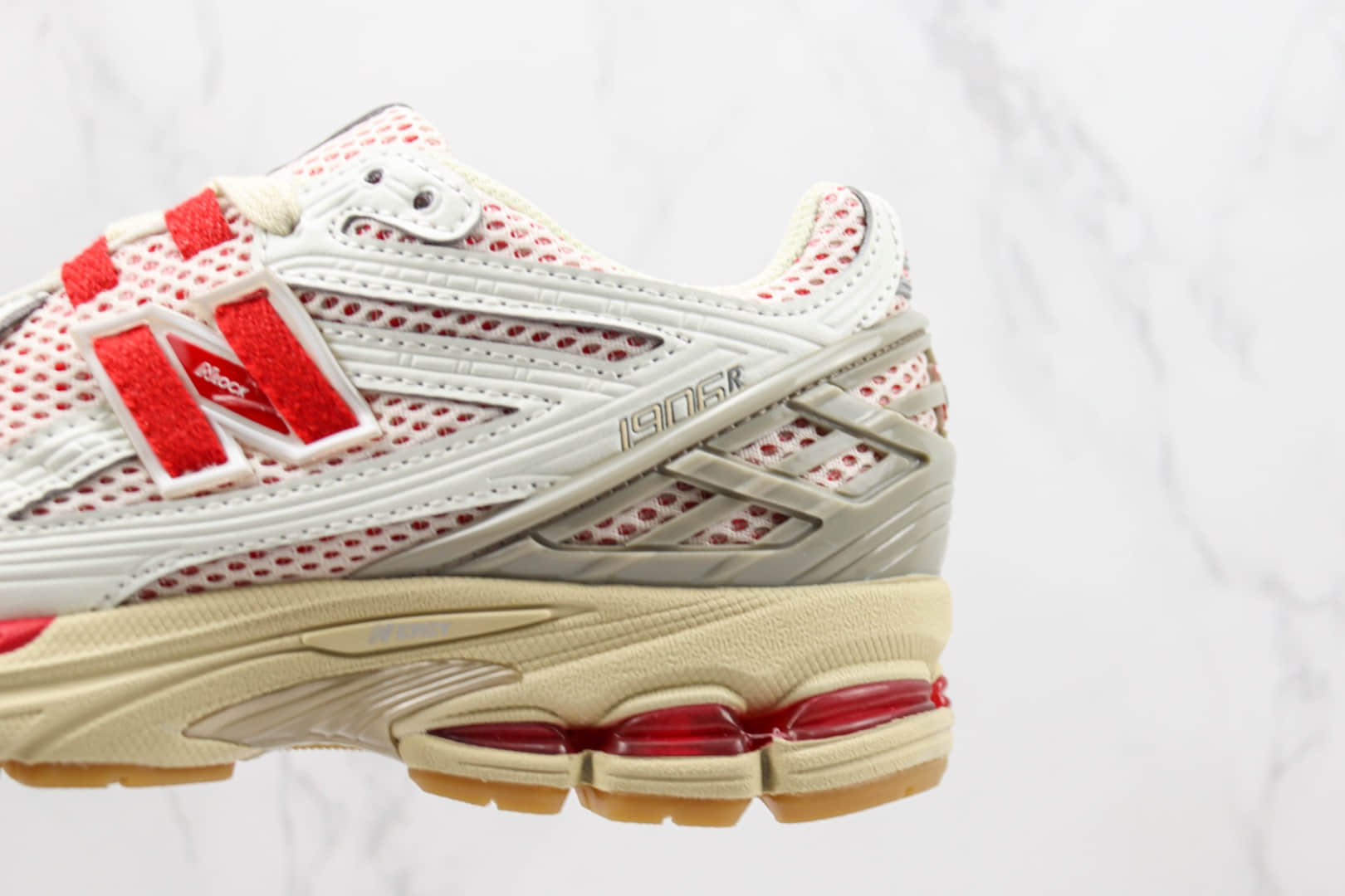 新百伦New Balance 1906纯原版本NB1906白红色复古慢跑鞋 莆田新百伦系列老爹鞋 货号:M1906RO