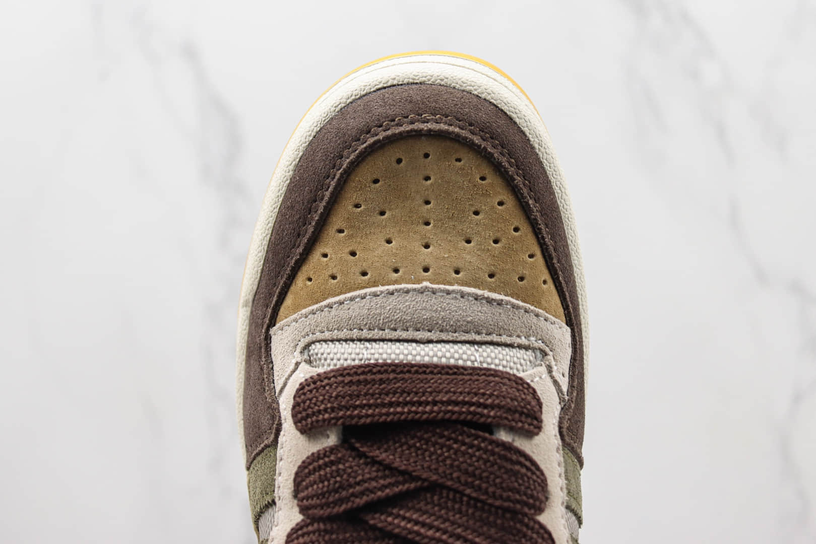 阿迪达斯adidas Forum 84 Low ACE纯原版本三叶草深棕麦敏感内容复古板鞋 莆田阿迪达斯货源 货号:GW4334