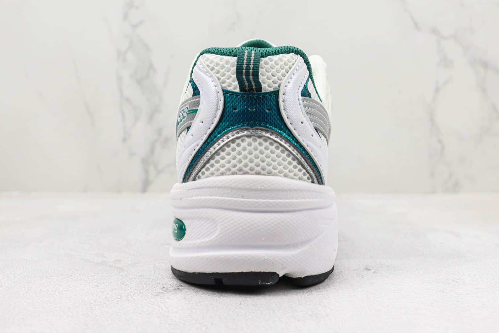 新百伦New Balance 530纯原版本NB530白绿色复古跑鞋 莆田新百伦货源 货号:MR530AB