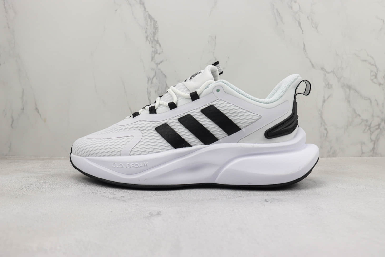 阿迪达斯adidas AlphaBounce Beyond纯原版本阿尔法白黑色爆米花跑鞋 莆田阿迪达斯货源 货号:HP6146