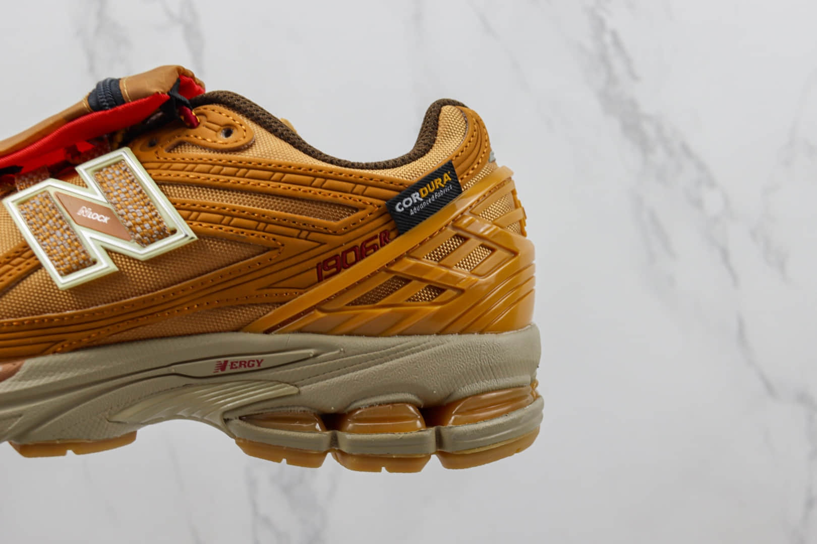 新百伦New Balance 1906R纯原版本NB1906土敏感内容复古慢跑鞋 莆田复刻新百伦 货号:M1906ROB