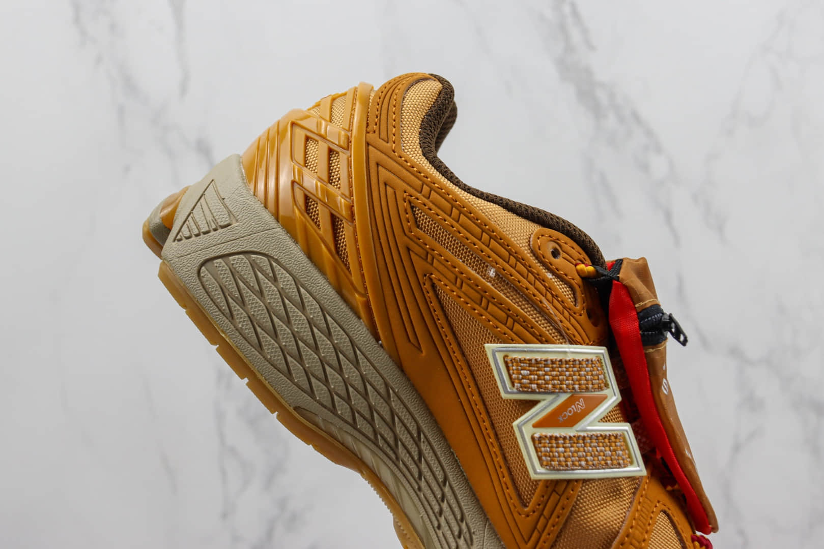 新百伦New Balance 1906R纯原版本NB1906土敏感内容复古慢跑鞋 莆田复刻新百伦 货号:M1906ROB