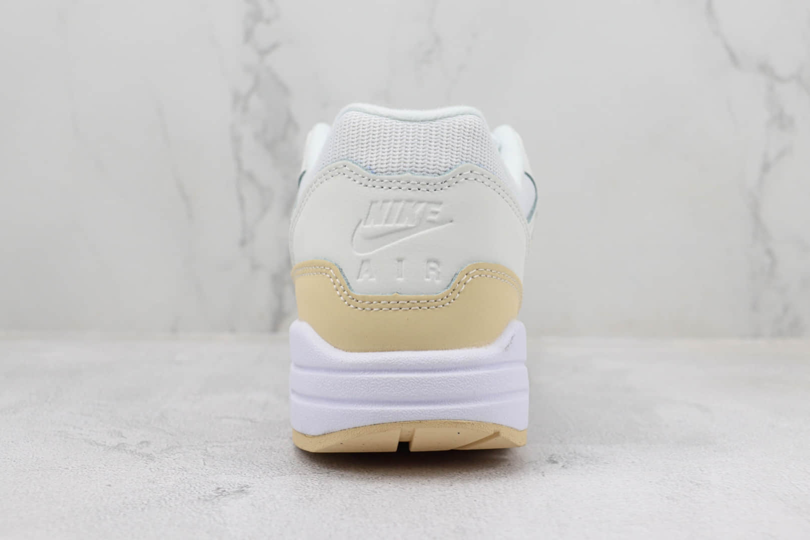 耐克Nike Air Max 1 PRM纯原版本Max1白敏感内容复古气垫跑鞋 莆田复刻耐克 货号:FB5060-100