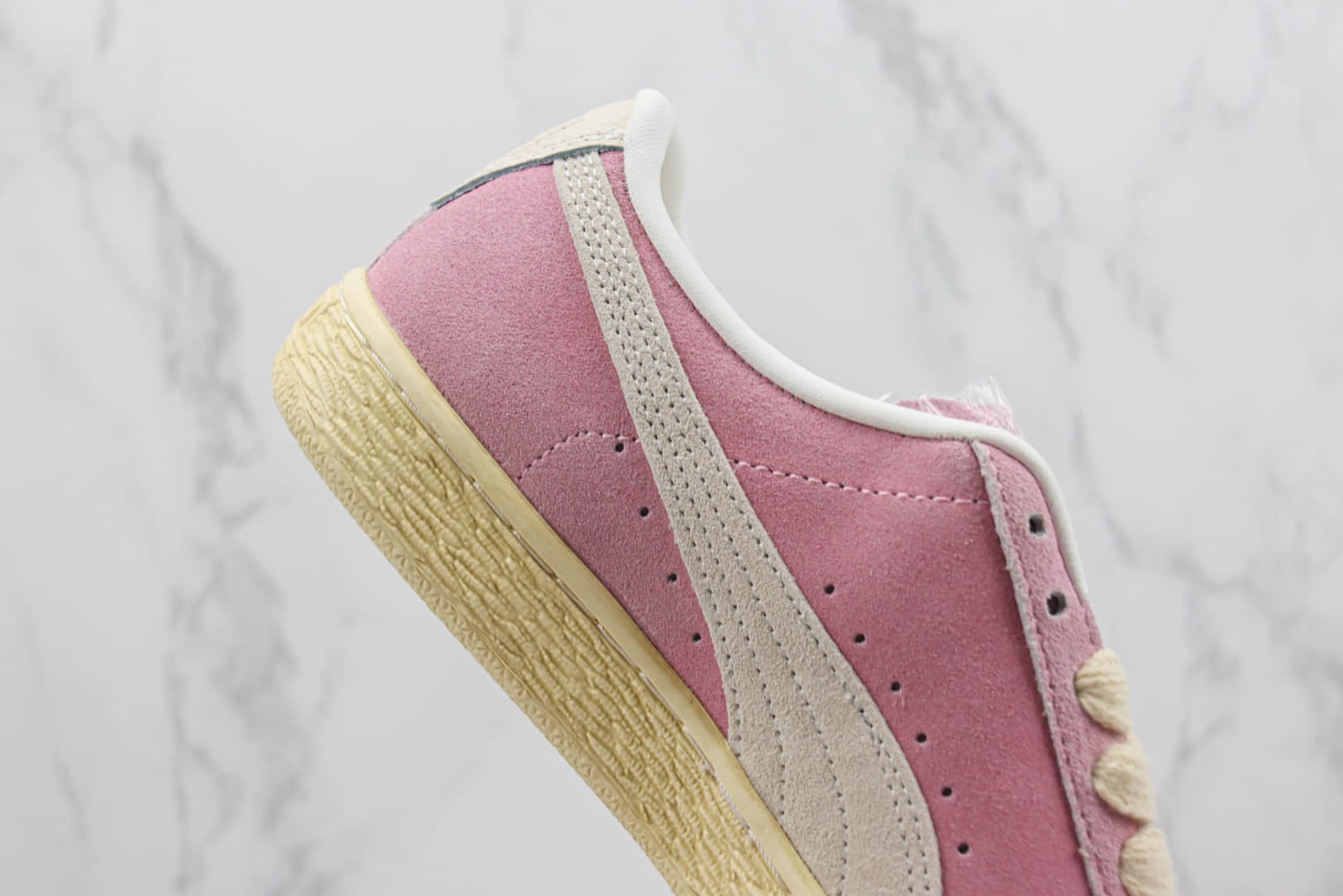 彪马PUMA Clyde OG纯原版本五十周年纪念粉色低帮板鞋 莆田复刻彪马 货号:391333-01