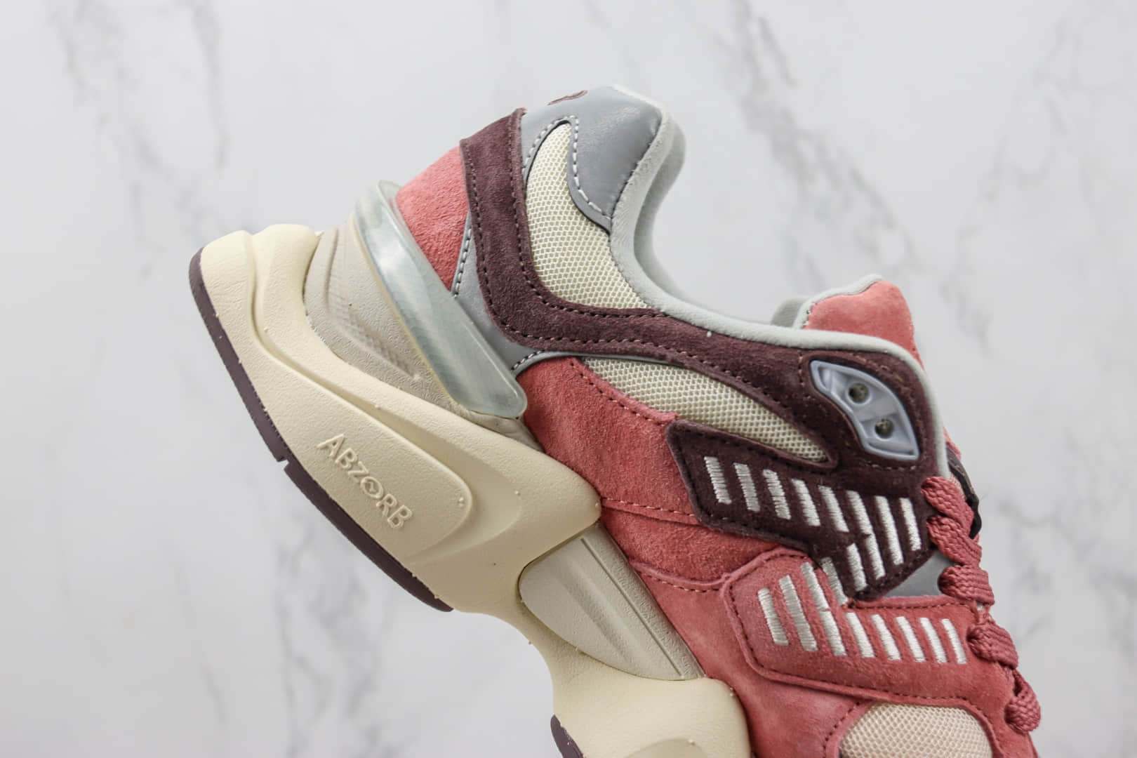 新百伦New Balance 9060纯原版本NB9060樱花粉矿石红小象蹄老爹鞋 莆田复刻新百伦 货号:U9060TRU