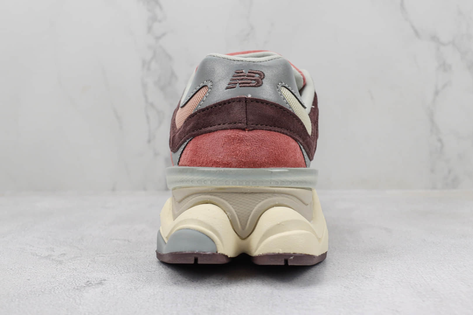 新百伦New Balance 9060纯原版本NB9060樱花粉矿石红小象蹄老爹鞋 莆田复刻新百伦 货号:U9060TRU