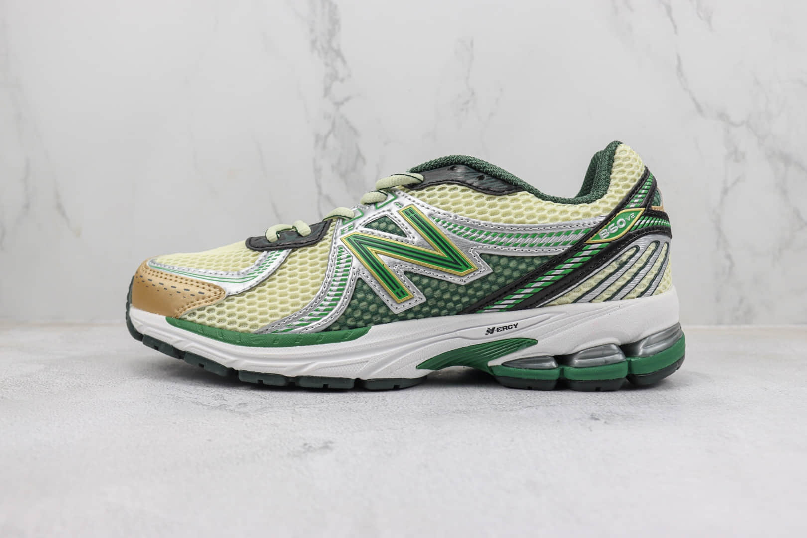新百伦Aimé Leon Dore x New Balance 860V2纯原版本NB860V2绿色复古网面跑鞋 莆田新百伦代理 (ID:98595) - 图片1